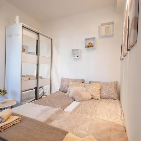 Lyra Apartmán *